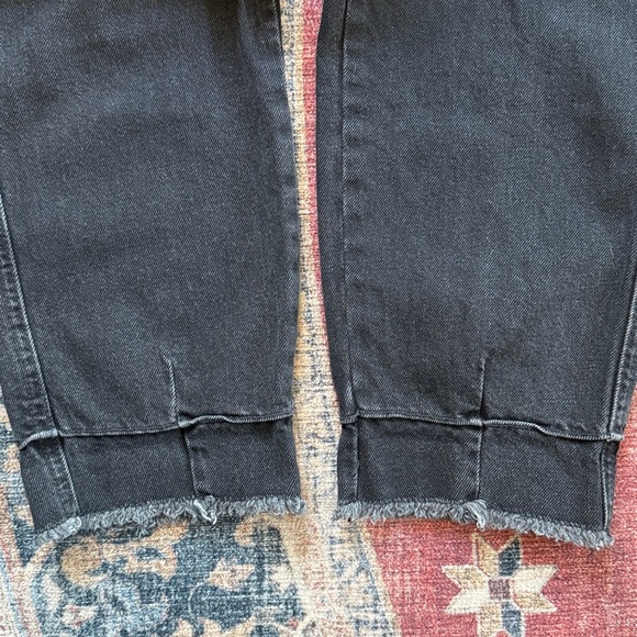 WE THE FREE High Rise Black Jeans Size 27 - Picture 4 of 12